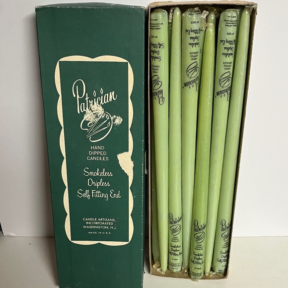 Patrician Green Box 0f 12 Hand Dipped Candles Classic 18" Dripless Smokeless - Picture 1 of 9